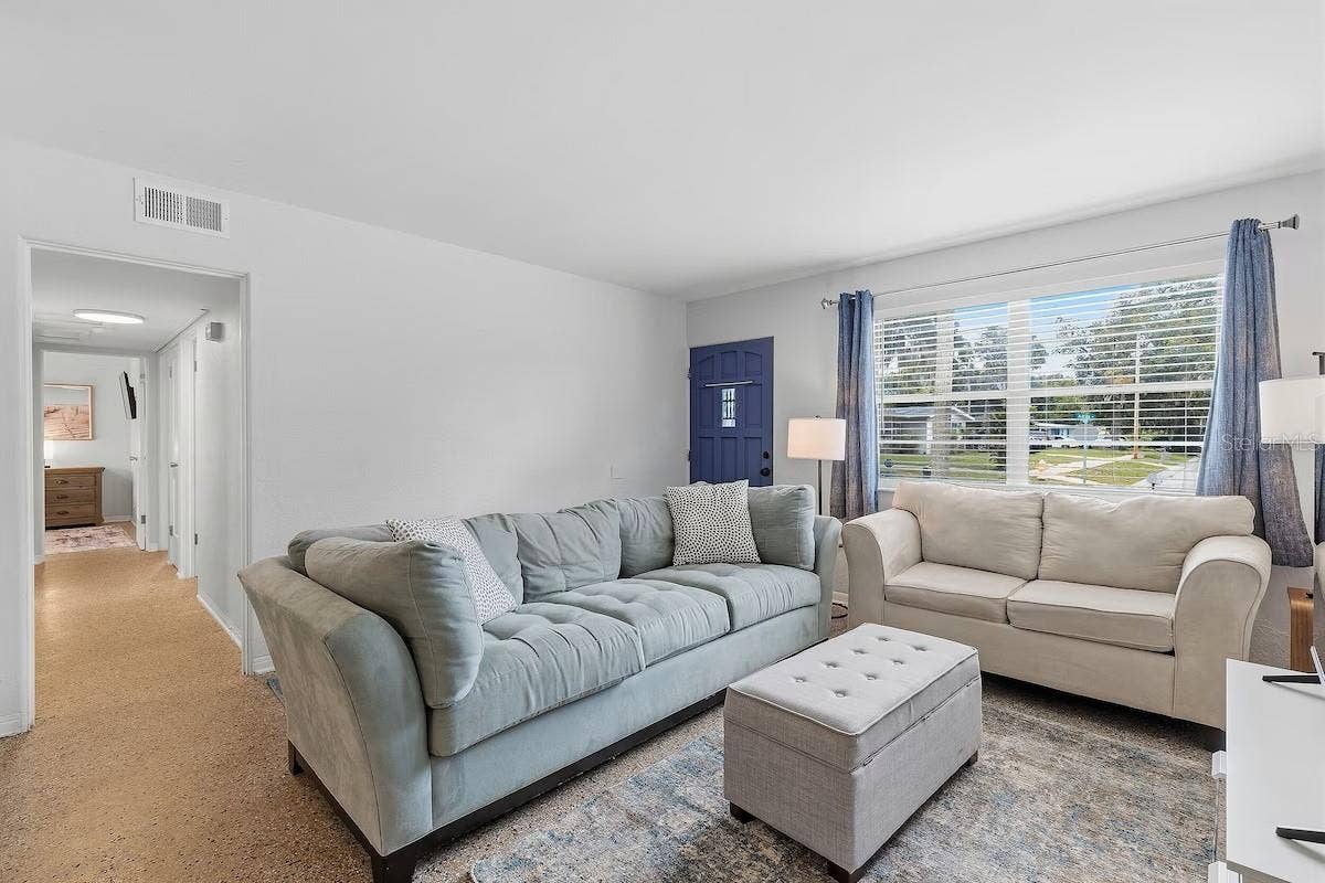 330 SLAYTON AVENUE, South Daytona, FL 32119