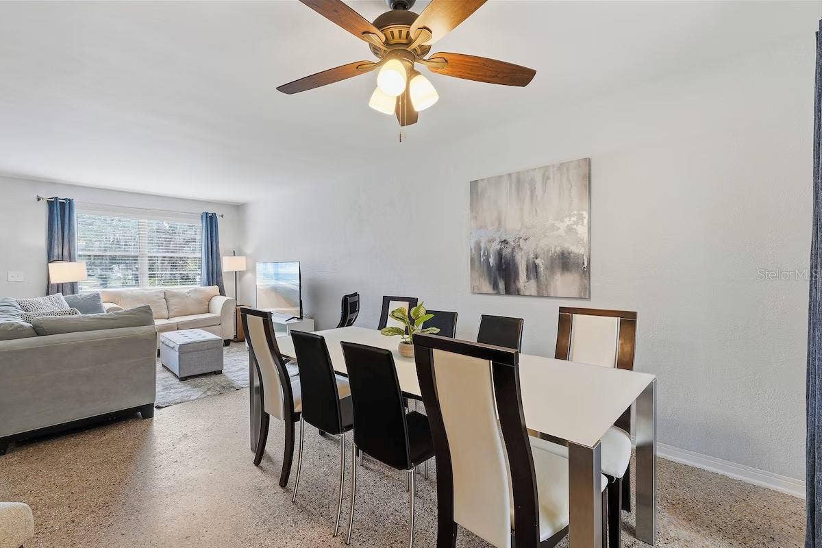 330 SLAYTON AVENUE, South Daytona, FL 32119