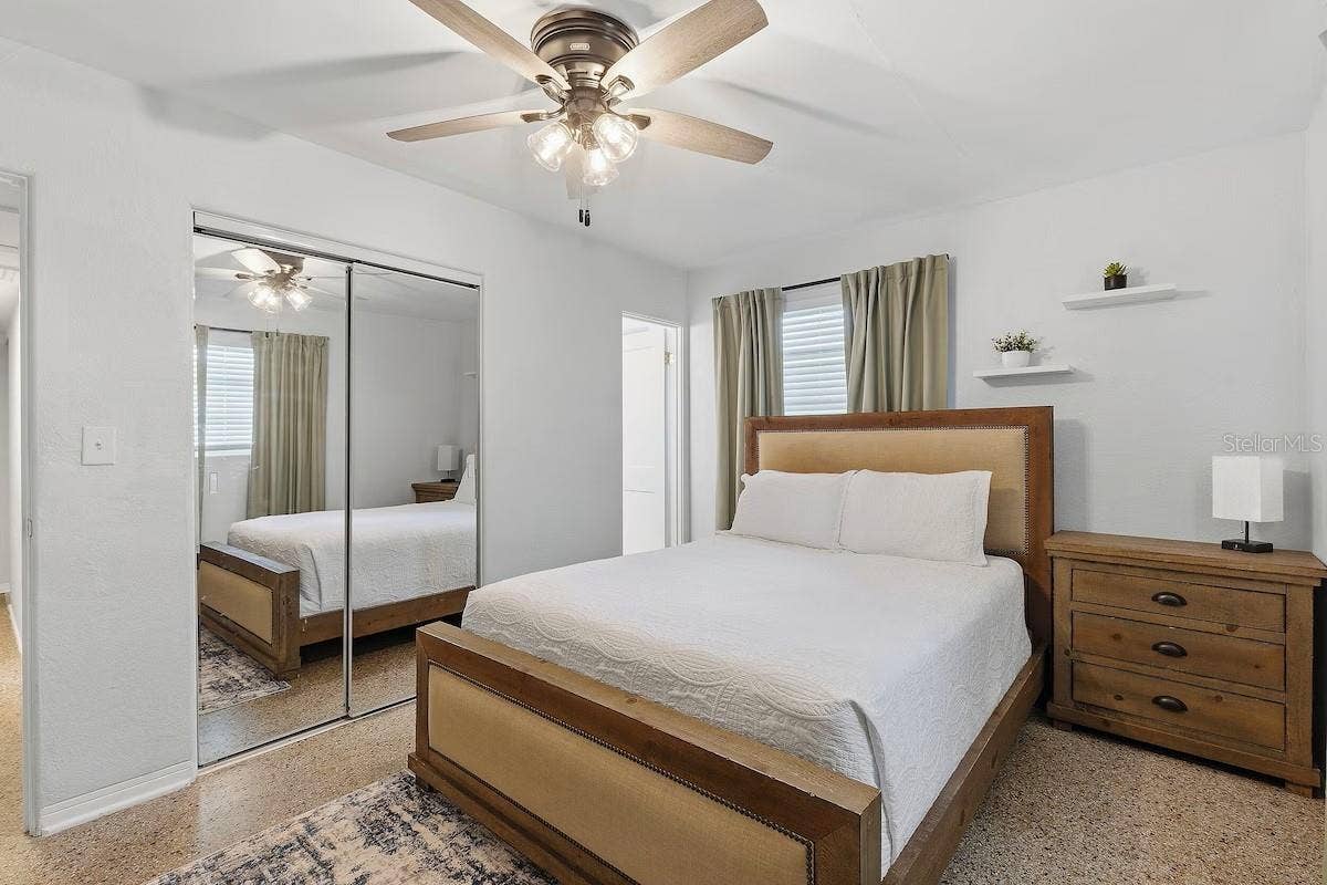 330 SLAYTON AVENUE, South Daytona, FL 32119