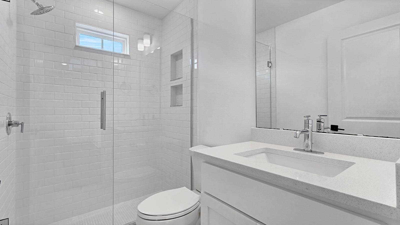 800 W HARVARD STREET, Orlando, FL 32804 Full Bath - 2nd Floor