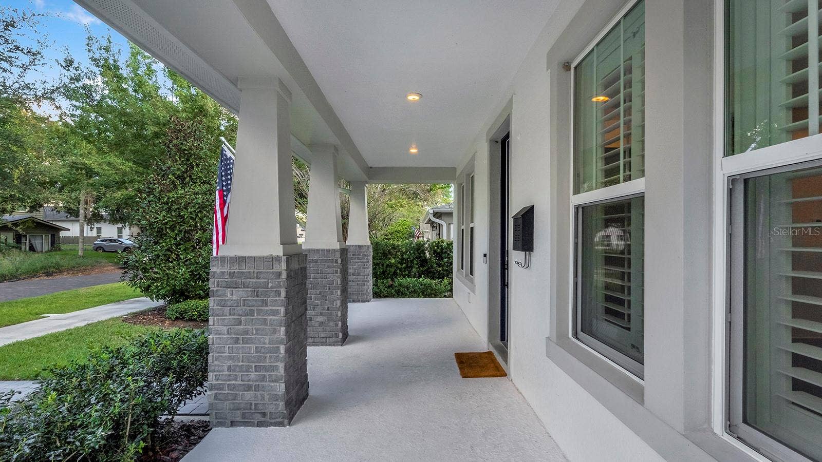 800 W HARVARD STREET, Orlando, FL 32804 Covered Front Porch