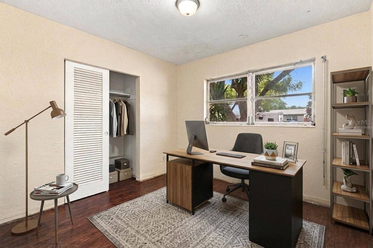 6226 42ND AVENUE N, St Petersburg, FL 33709 Virtually staged