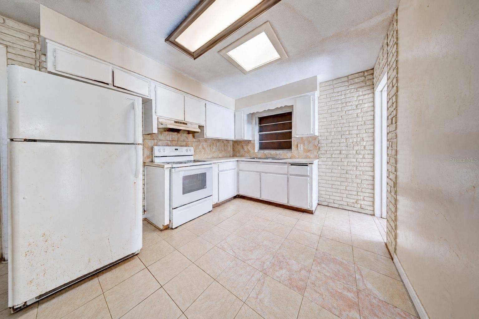 4200 ANDERSON ROAD, Orlando, FL 32812 4200 ANDERSON ROAD, Orlando, FL 32812