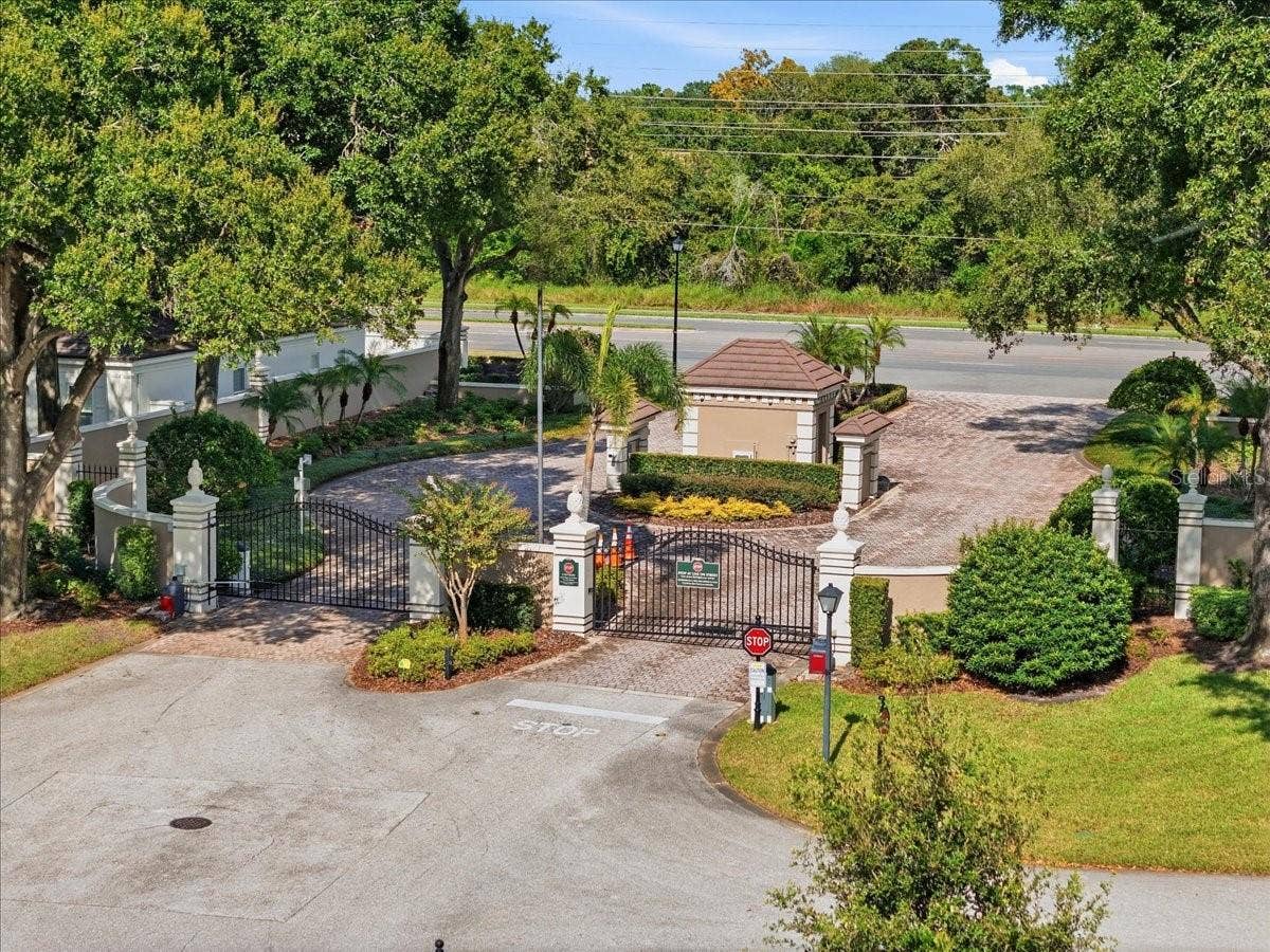 8953 CHARLESTON PARK, #18, Orlando, FL 32819 8953 CHARLESTON PARK, #18, Orlando, FL 32819