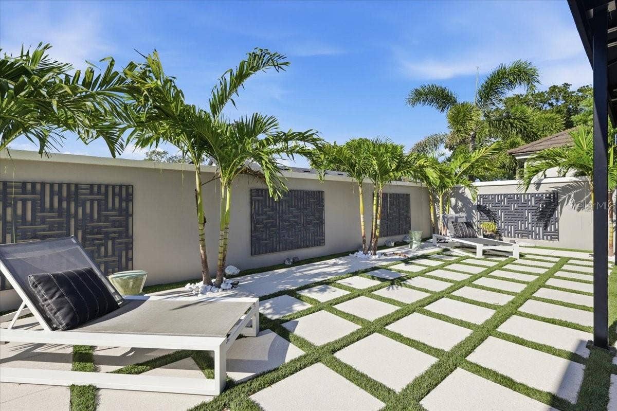 8953 CHARLESTON PARK, #18, Orlando, FL 32819 8953 CHARLESTON PARK, #18, Orlando, FL 32819