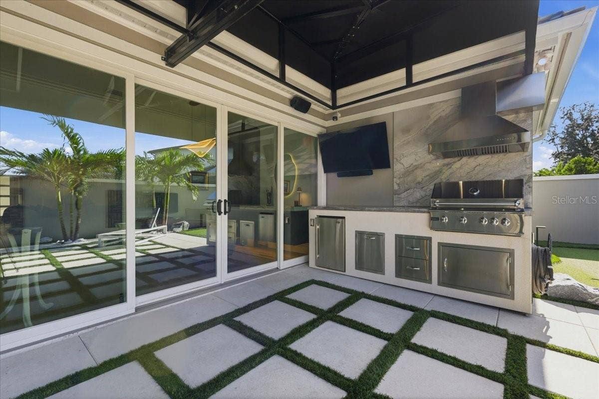 8953 CHARLESTON PARK, #18, Orlando, FL 32819 8953 CHARLESTON PARK, #18, Orlando, FL 32819