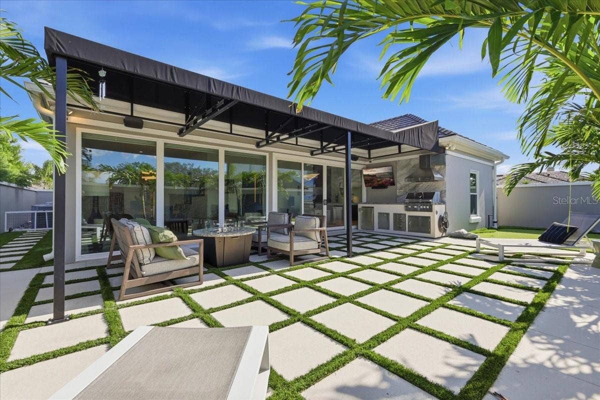 8953 CHARLESTON PARK, #18, Orlando, FL 32819 8953 CHARLESTON PARK, #18, Orlando, FL 32819
