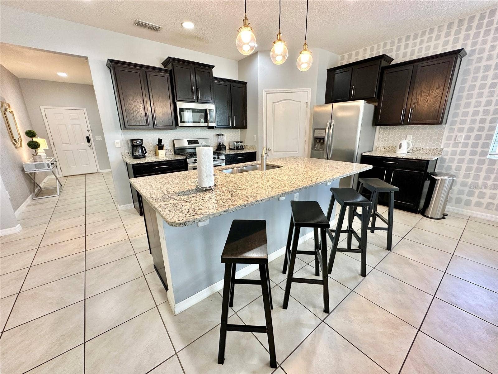 8043 OAK SHADOW COURT, Davenport, FL 33837 8043 OAK SHADOW COURT, Davenport, FL 33837