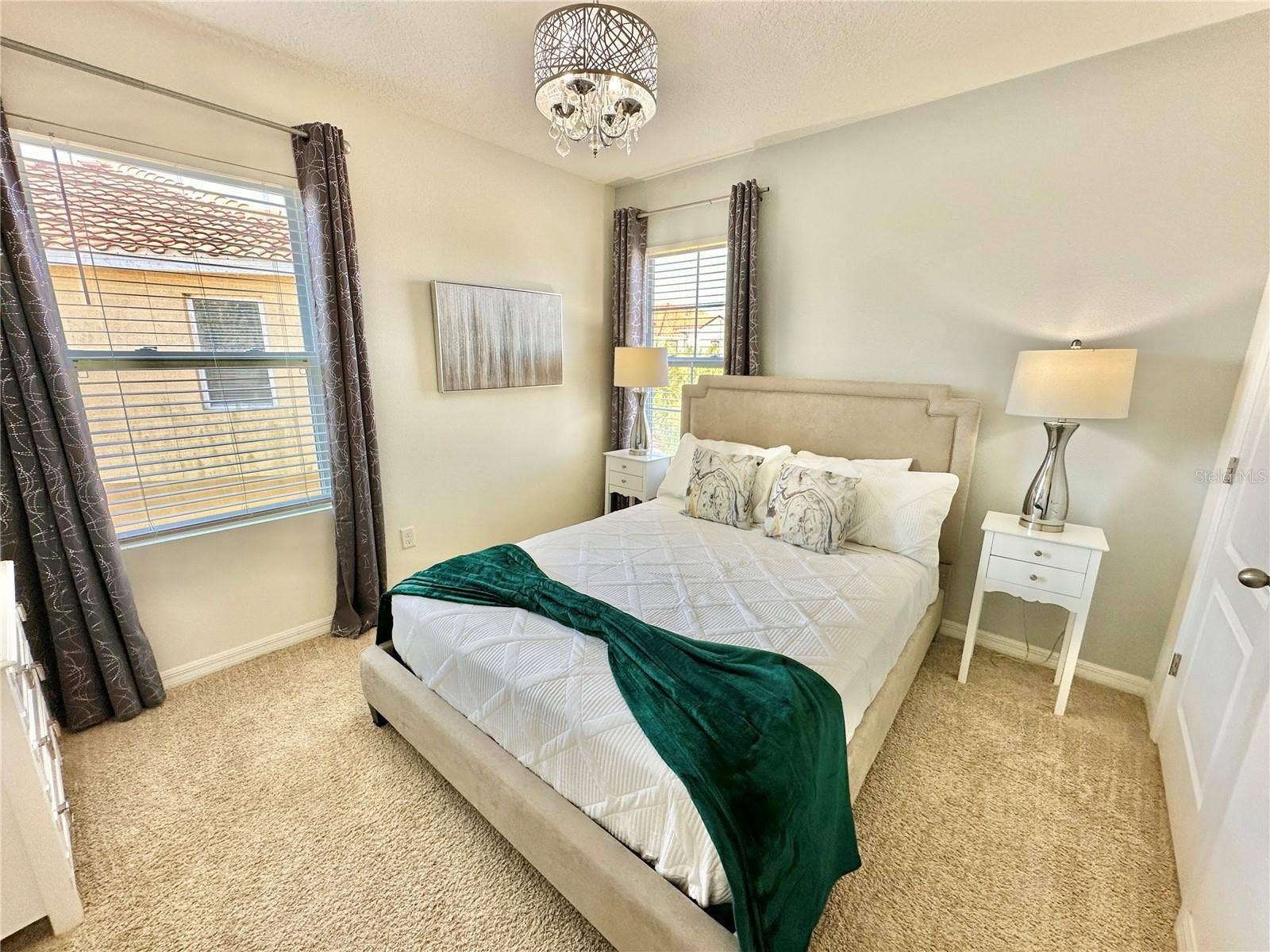 8043 OAK SHADOW COURT, Davenport, FL 33837 8043 OAK SHADOW COURT, Davenport, FL 33837