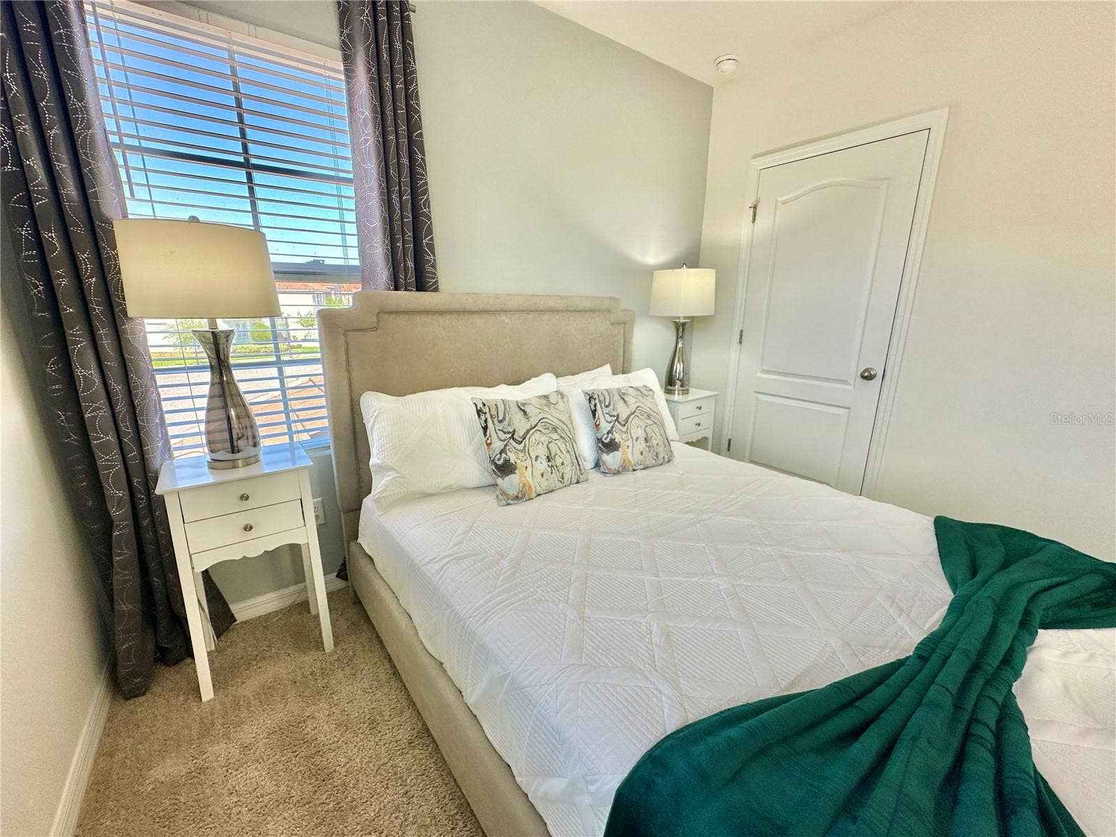 8043 OAK SHADOW COURT, Davenport, FL 33837 8043 OAK SHADOW COURT, Davenport, FL 33837
