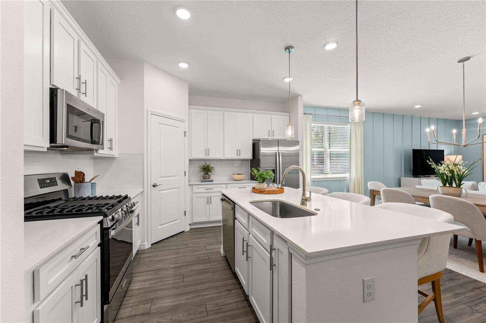 992 BANFF NE DRIVE NE, Palm Bay, FL 32905 992 BANFF NE DRIVE NE, Palm Bay, FL 32905
