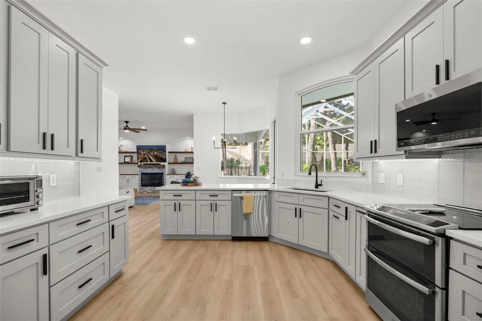 5331 LAKE BLUFF TERRACE, Sanford, FL 32771