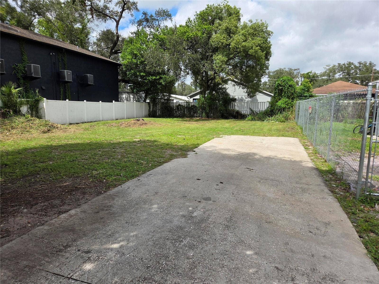 2406 DR MARTIN LUTHER KING JR BOULEVARD, Tampa, FL 33610 2406 DR MARTIN LUTHER KING JR BOULEVARD, Tampa, FL 33610
