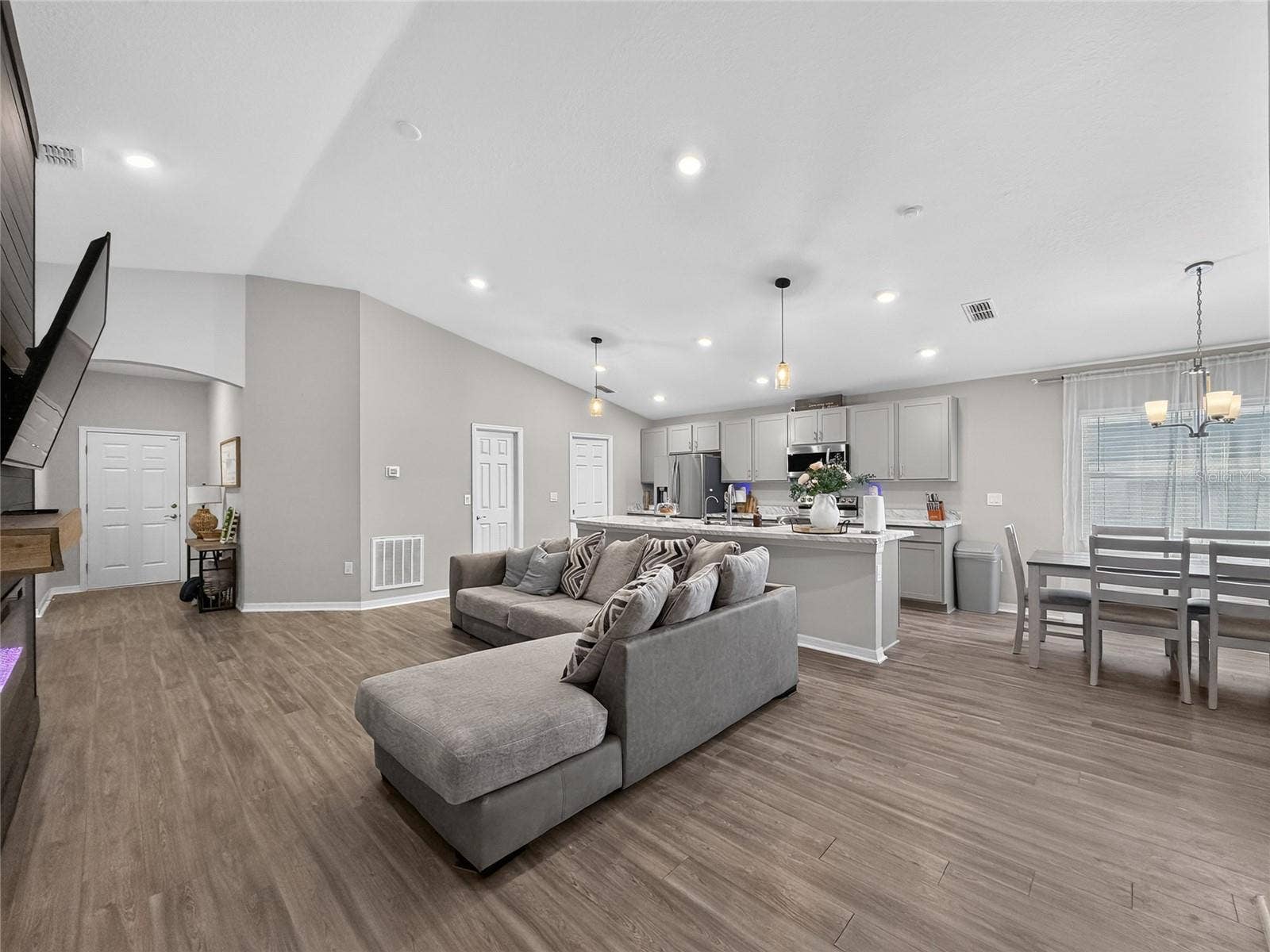 1244 MEZZAVALLE WAY, Auburndale, FL 33823