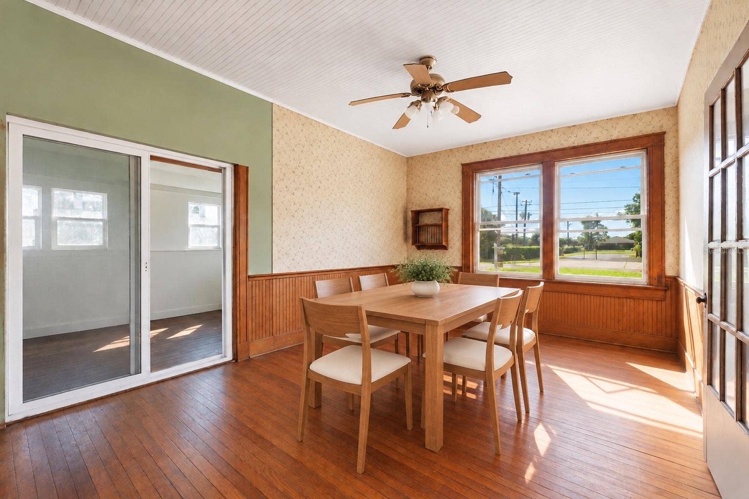2790 CELERY AVENUE, Sanford, FL 32771