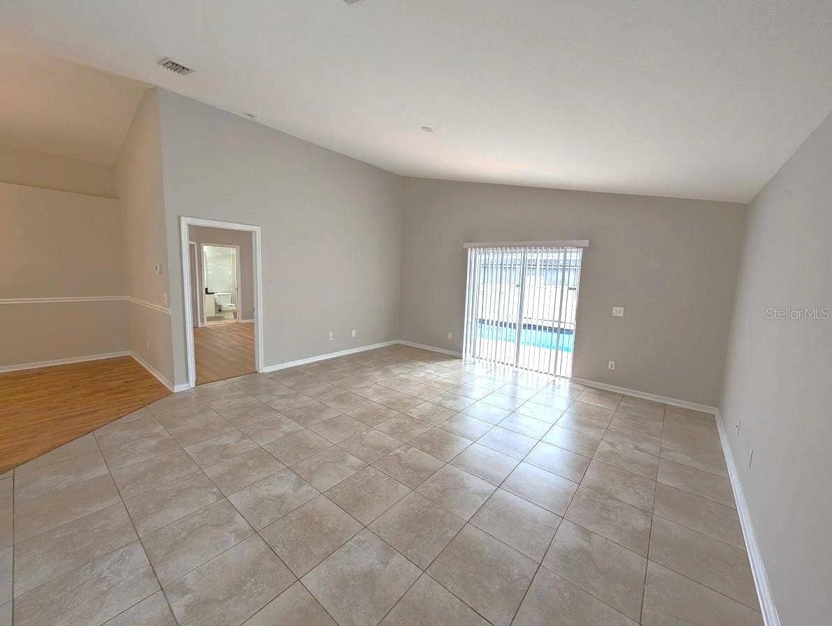 913 STALLION WAY, Valrico, FL 33594 913 STALLION WAY, Valrico, FL 33594