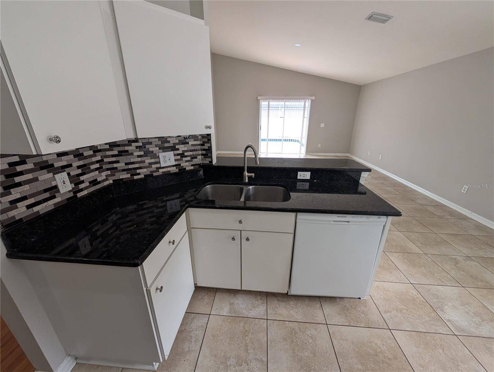 913 STALLION WAY, Valrico, FL 33594 913 STALLION WAY, Valrico, FL 33594