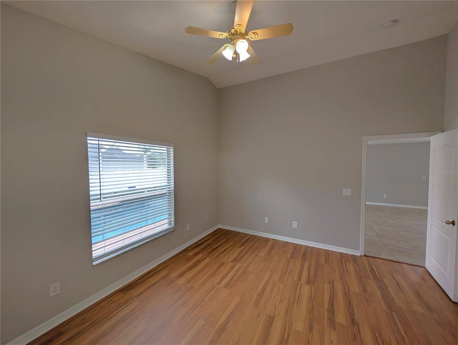 913 STALLION WAY, Valrico, FL 33594 913 STALLION WAY, Valrico, FL 33594