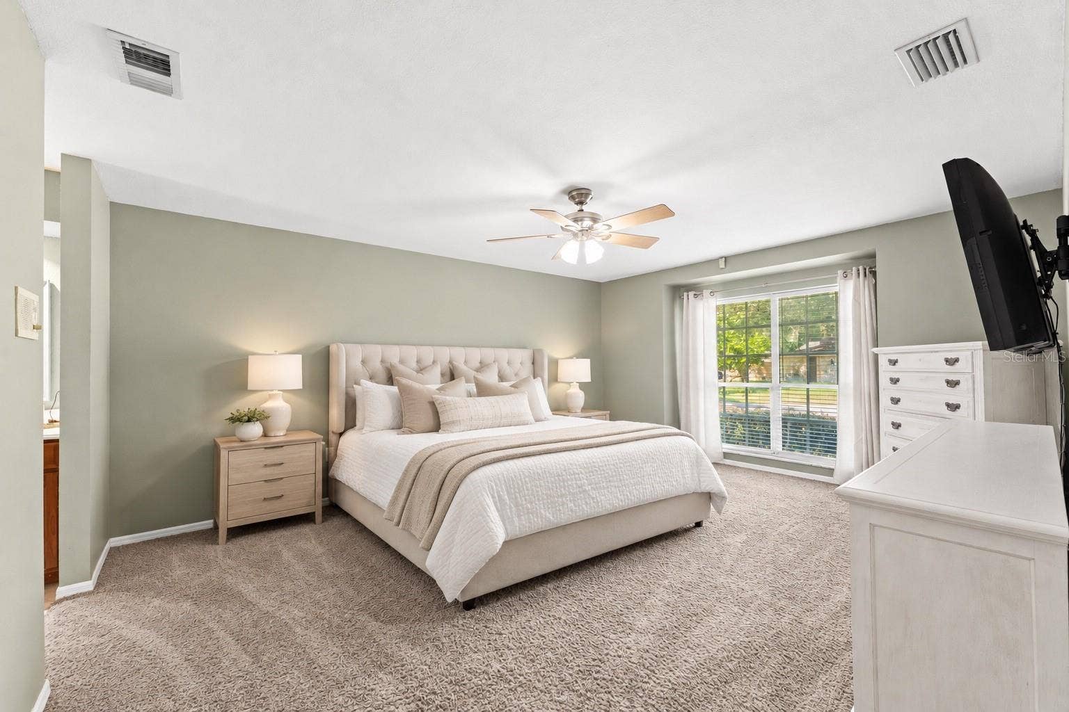 4066 SUMMERWOOD AVENUE, Orlando, FL 32812 4066 SUMMERWOOD AVENUE, Orlando, FL 32812
