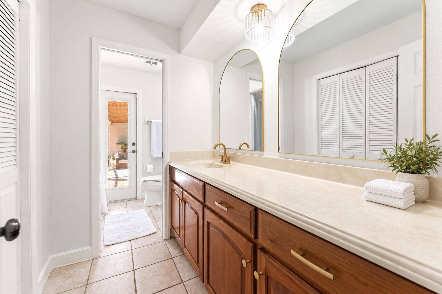 4066 SUMMERWOOD AVENUE, Orlando, FL 32812 4066 SUMMERWOOD AVENUE, Orlando, FL 32812