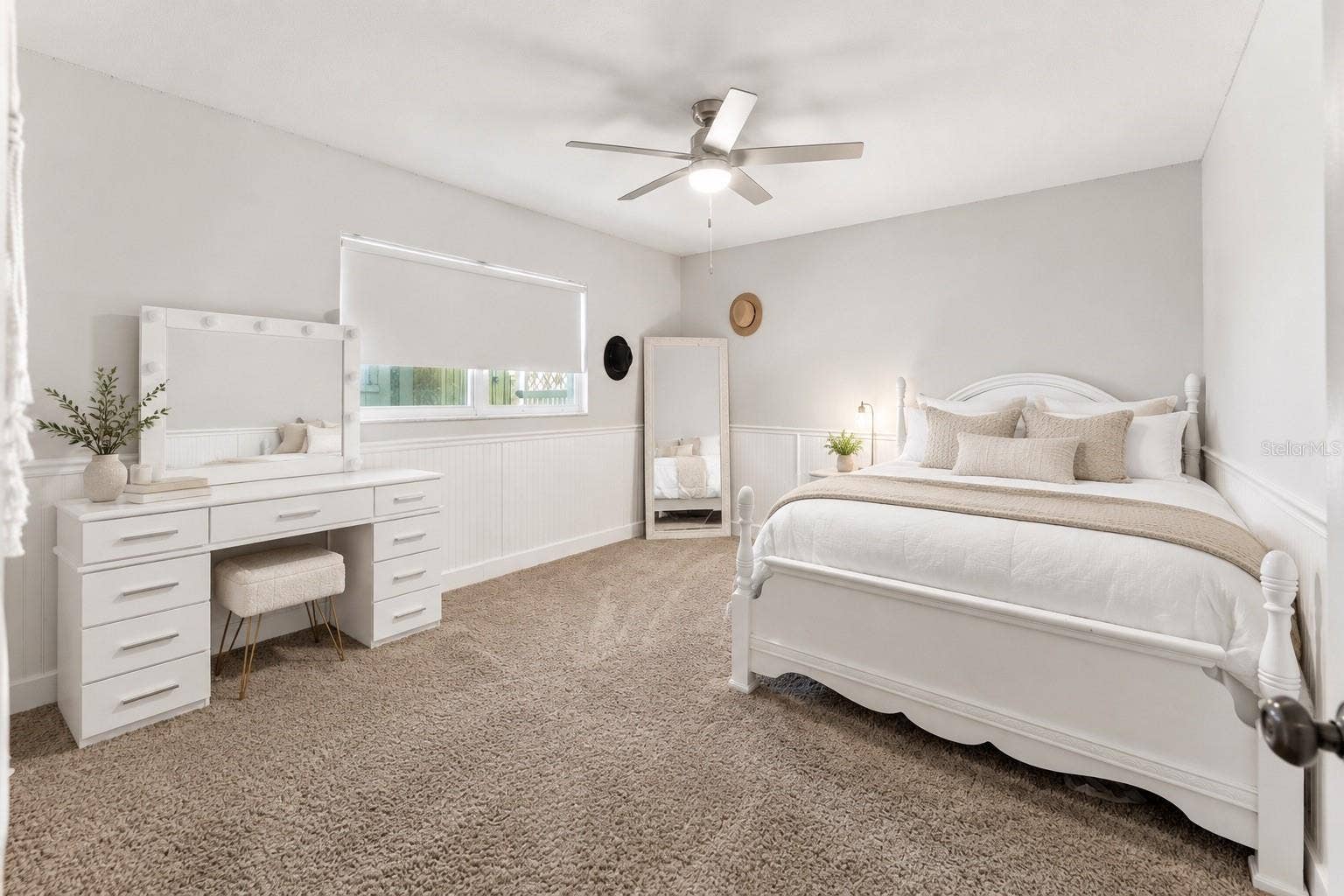 4066 SUMMERWOOD AVENUE, Orlando, FL 32812 4066 SUMMERWOOD AVENUE, Orlando, FL 32812