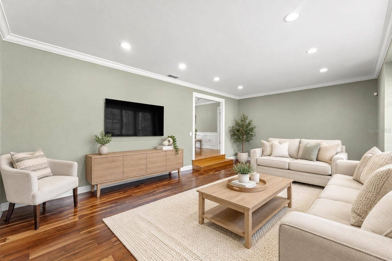 4066 SUMMERWOOD AVENUE, Orlando, FL 32812 4066 SUMMERWOOD AVENUE, Orlando, FL 32812