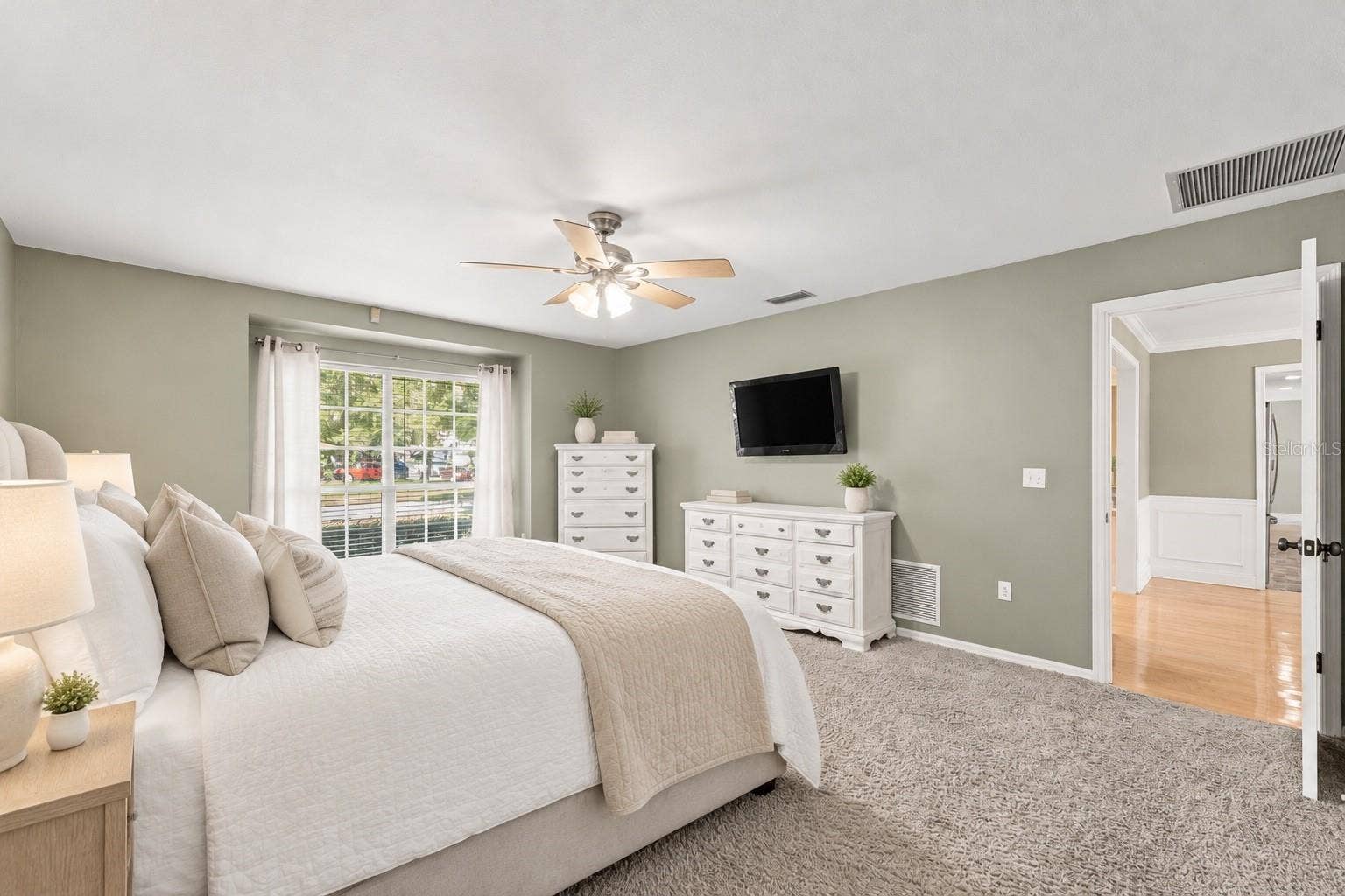 4066 SUMMERWOOD AVENUE, Orlando, FL 32812 4066 SUMMERWOOD AVENUE, Orlando, FL 32812