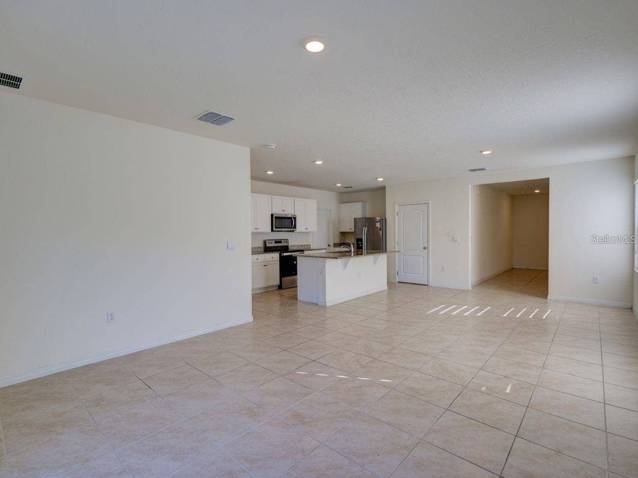 2501 RIBBON FALL AVENUE, Davenport, FL 33837 2501 RIBBON FALL AVENUE, Davenport, FL 33837