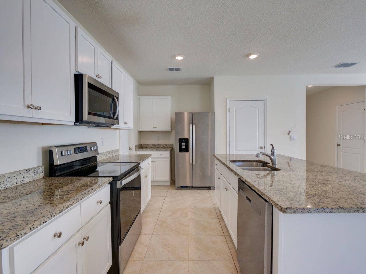 2501 RIBBON FALL AVENUE, Davenport, FL 33837 2501 RIBBON FALL AVENUE, Davenport, FL 33837