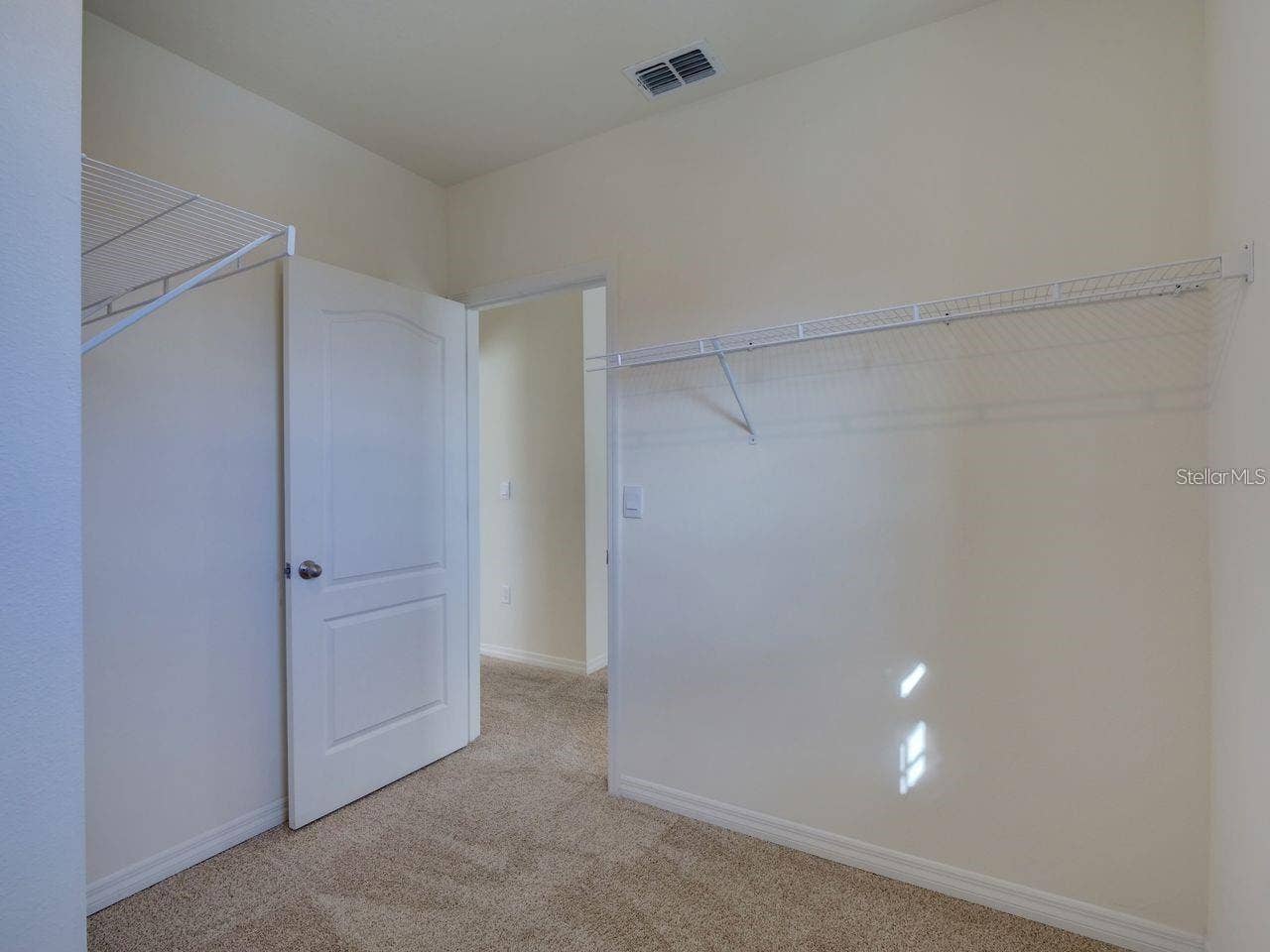 2501 RIBBON FALL AVENUE, Davenport, FL 33837 2501 RIBBON FALL AVENUE, Davenport, FL 33837