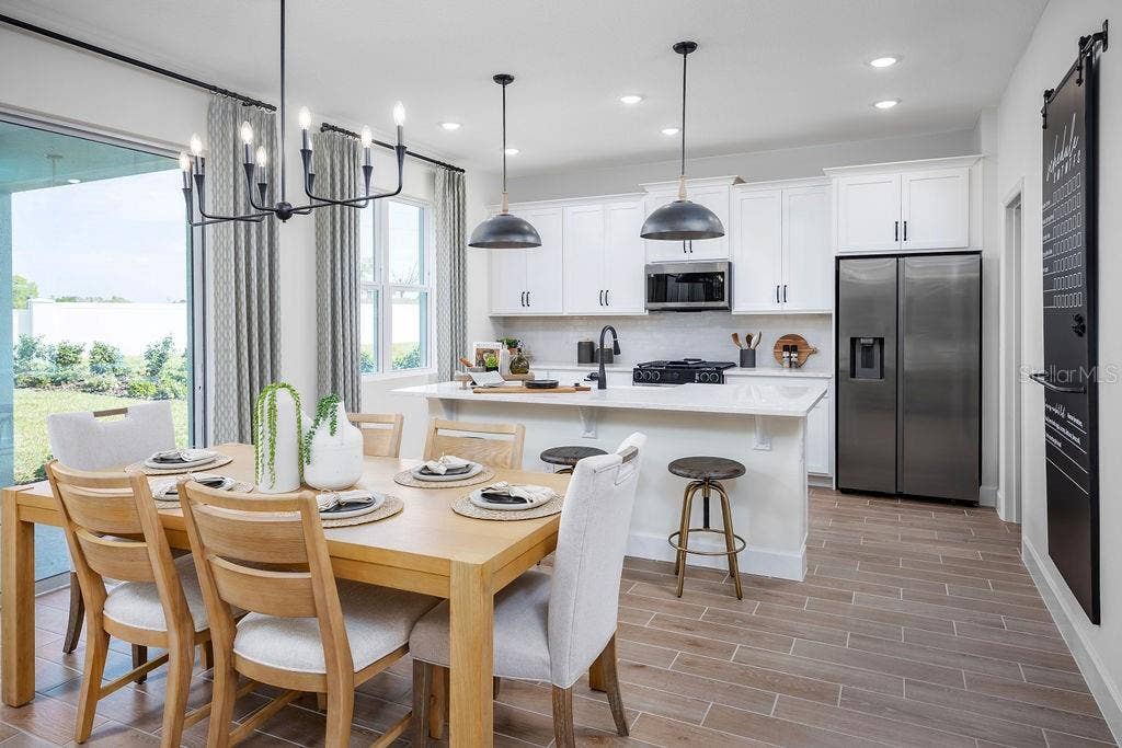 4716 LAUREL SITE LOOP, Apopka, FL 32712 Kitchen & Dining Room