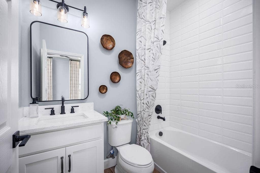 4716 LAUREL SITE LOOP, Apopka, FL 32712 Guest Bathroom