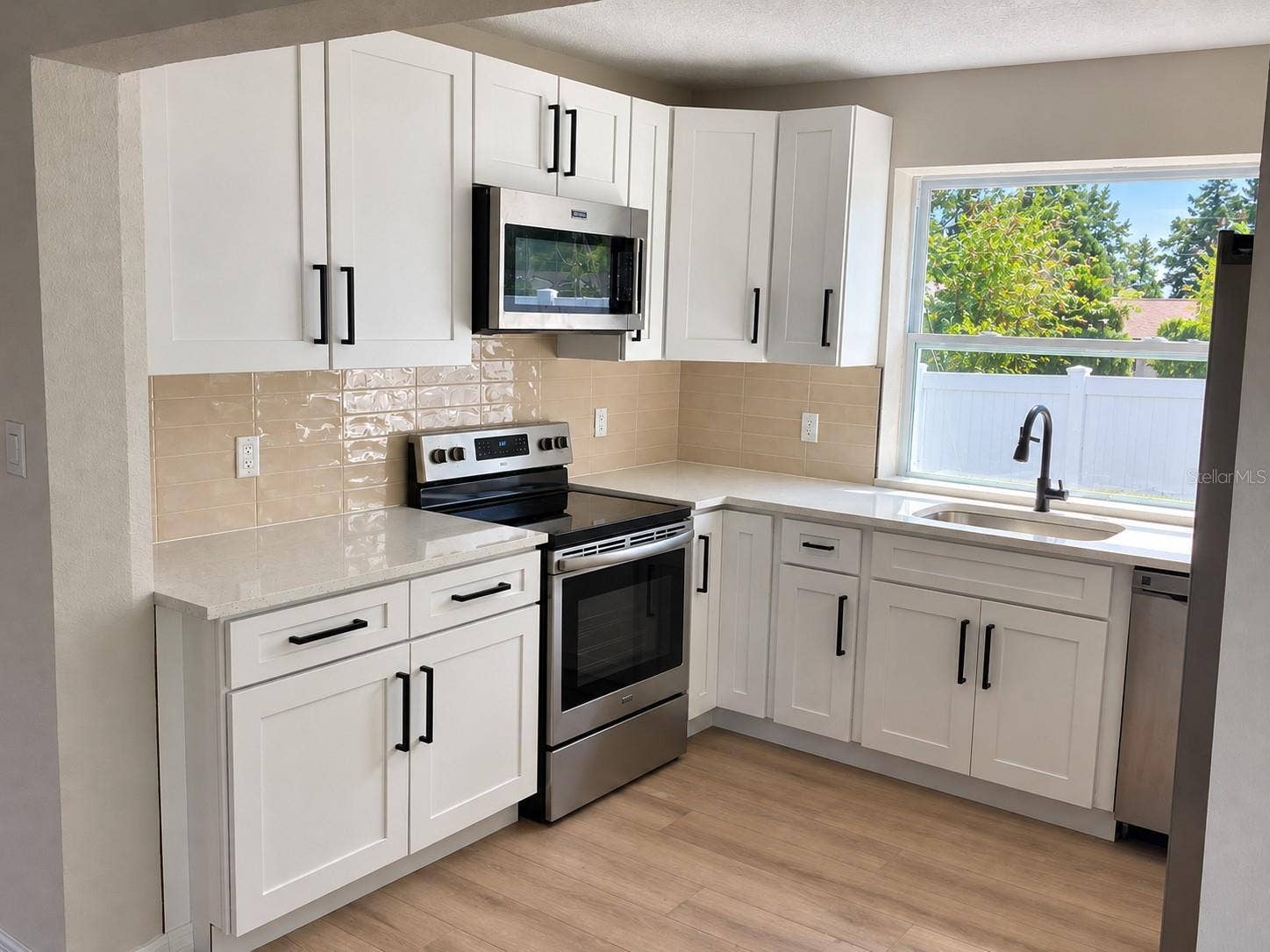 4226 LAKE RICHMOND DRIVE, Orlando, FL 32811 4226 LAKE RICHMOND DRIVE, Orlando, FL 32811