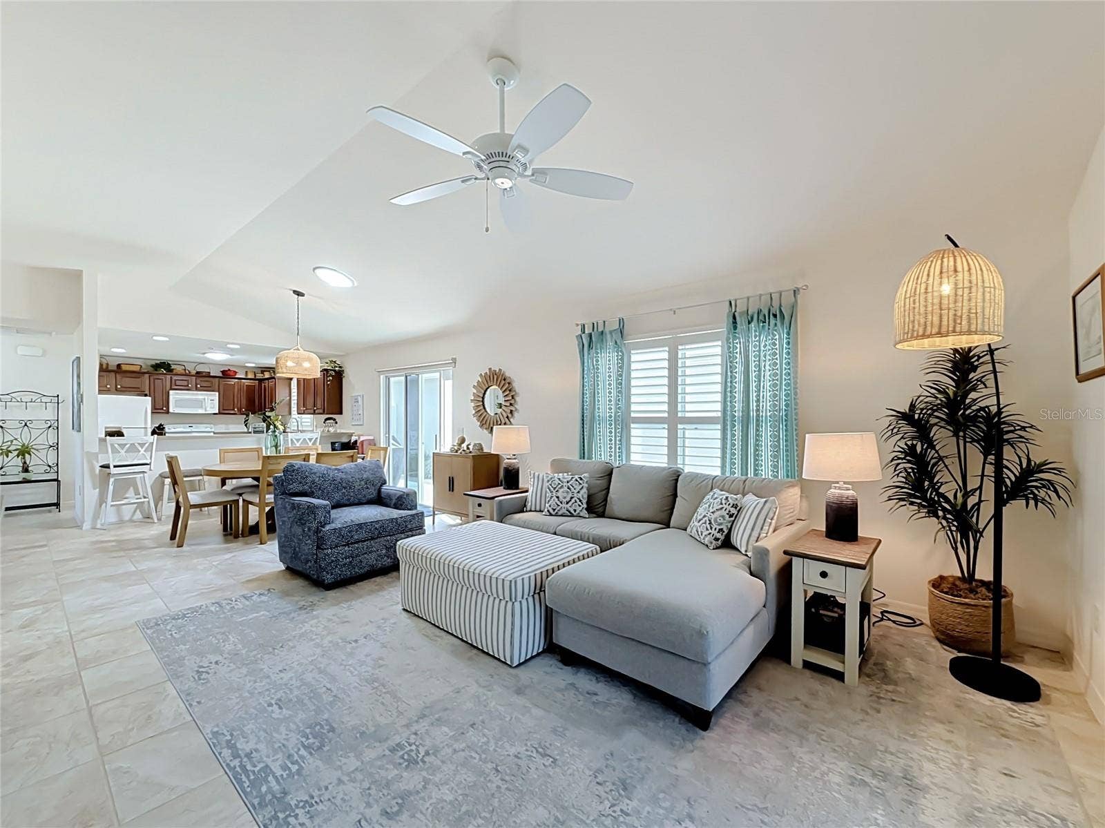 2001 ALTAMONTE WAY, The Villages, FL 32162