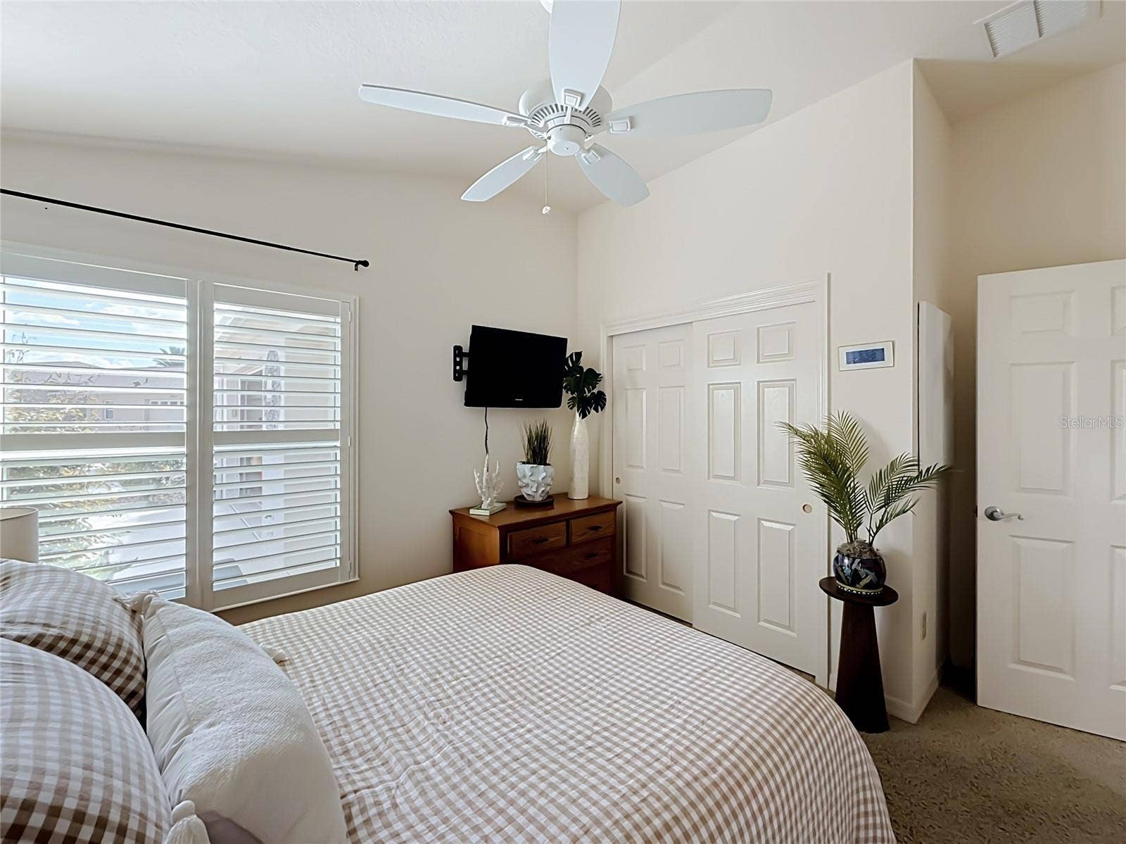 2001 ALTAMONTE WAY, The Villages, FL 32162