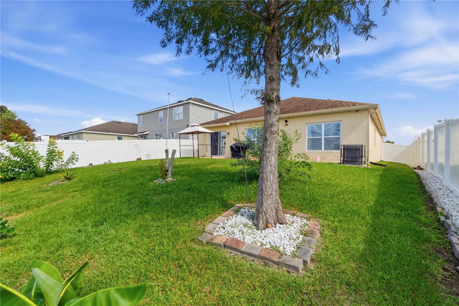 272 SPARROW HAWK DRIVE, Groveland, FL 34736 272 SPARROW HAWK DRIVE, Groveland, FL 34736