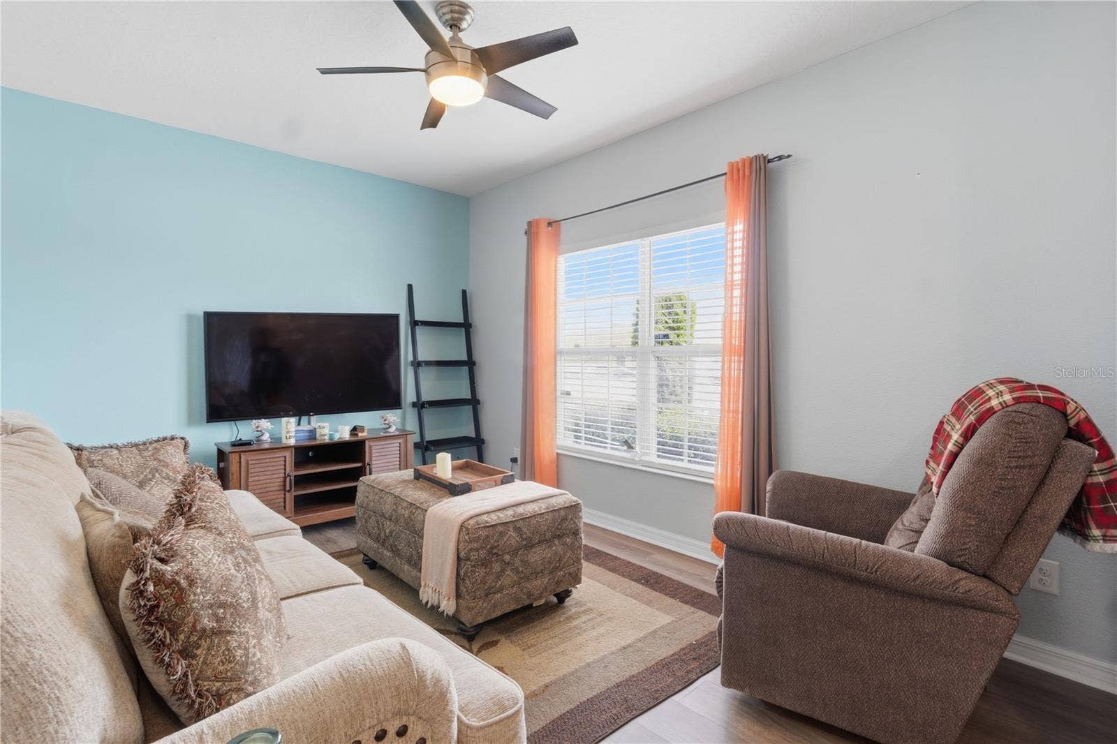 272 SPARROW HAWK DRIVE, Groveland, FL 34736 272 SPARROW HAWK DRIVE, Groveland, FL 34736