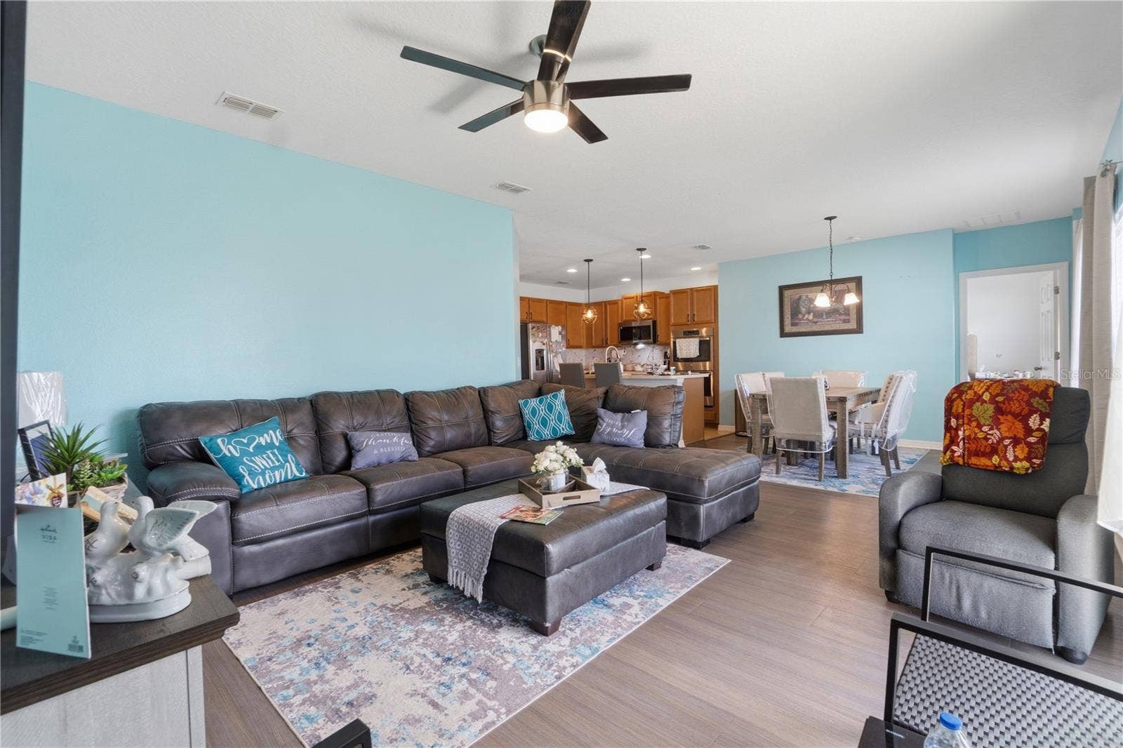 272 SPARROW HAWK DRIVE, Groveland, FL 34736 272 SPARROW HAWK DRIVE, Groveland, FL 34736