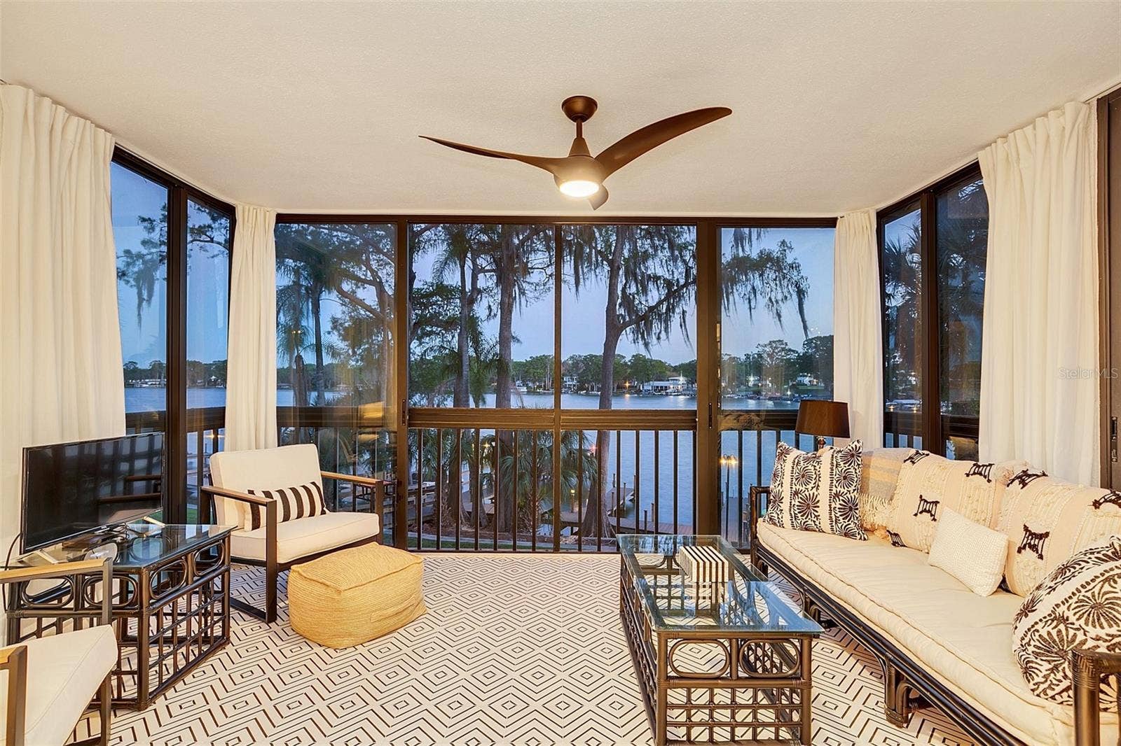 206 QUAYSIDE CIR, #203, Maitland, FL 32751