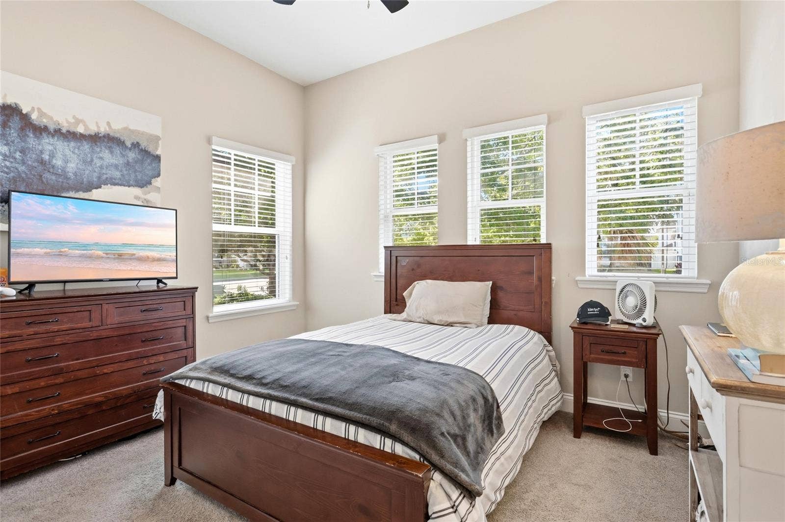 8363 LAUREATE BOULEVARD, Orlando, FL 32827