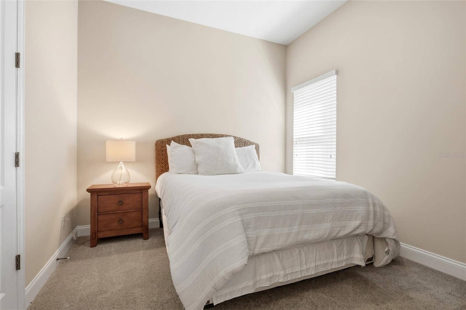 8363 LAUREATE BOULEVARD, Orlando, FL 32827