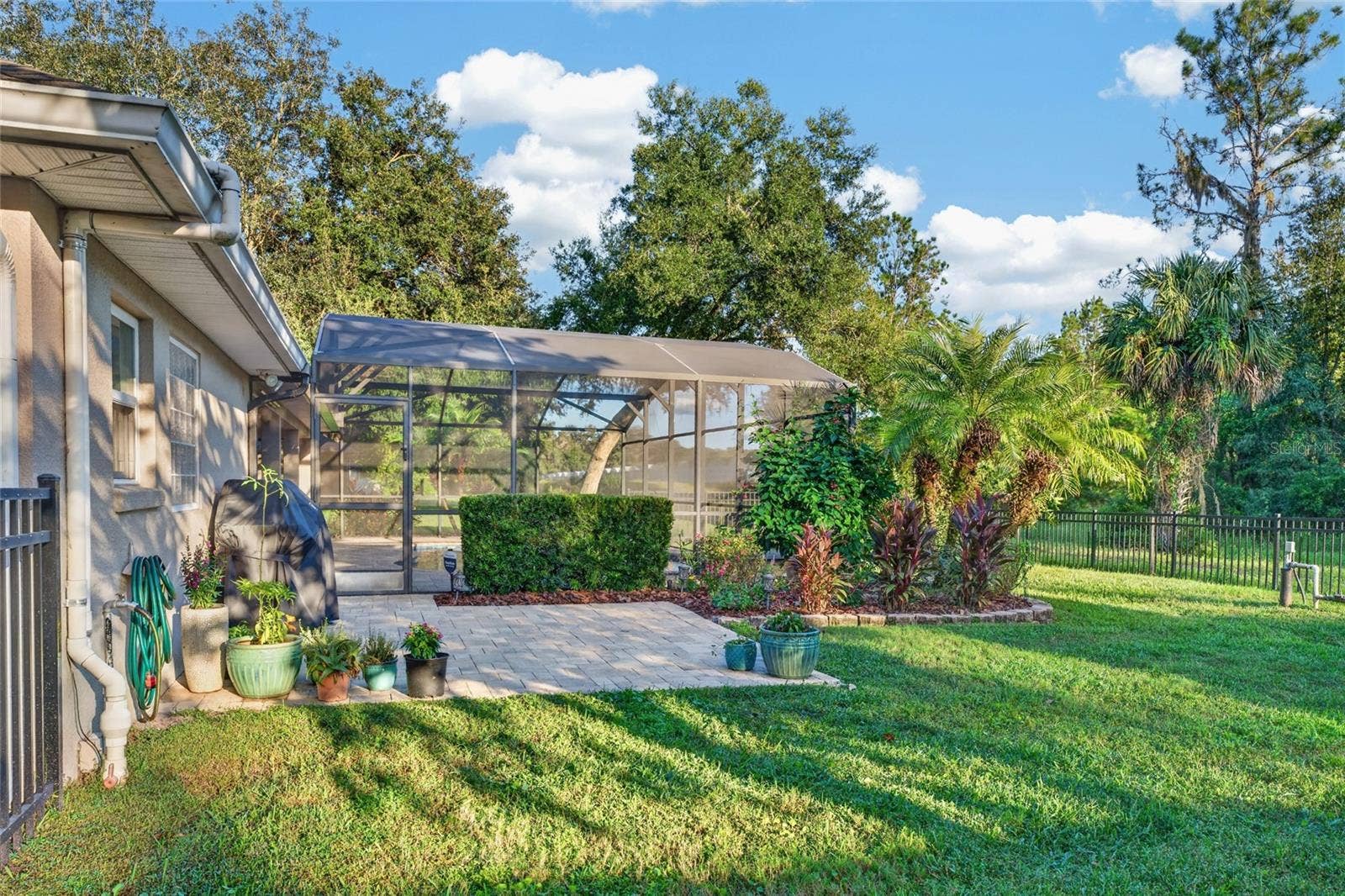 Plenty of yard space