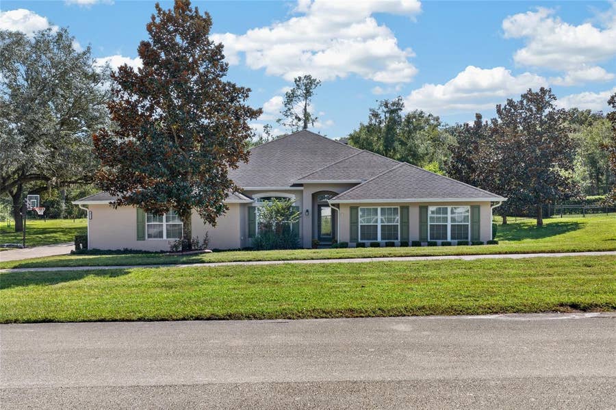 Property photo for 24114 PLYMOUTH HOLLOW CIRCLE, Sorrento, FL