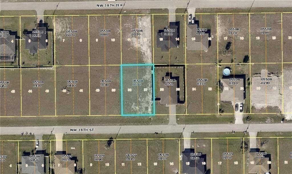 3907 NW 38TH STREET, Cape Coral, FL 33993 3907 NW 38TH STREET, Cape Coral, FL 33993
