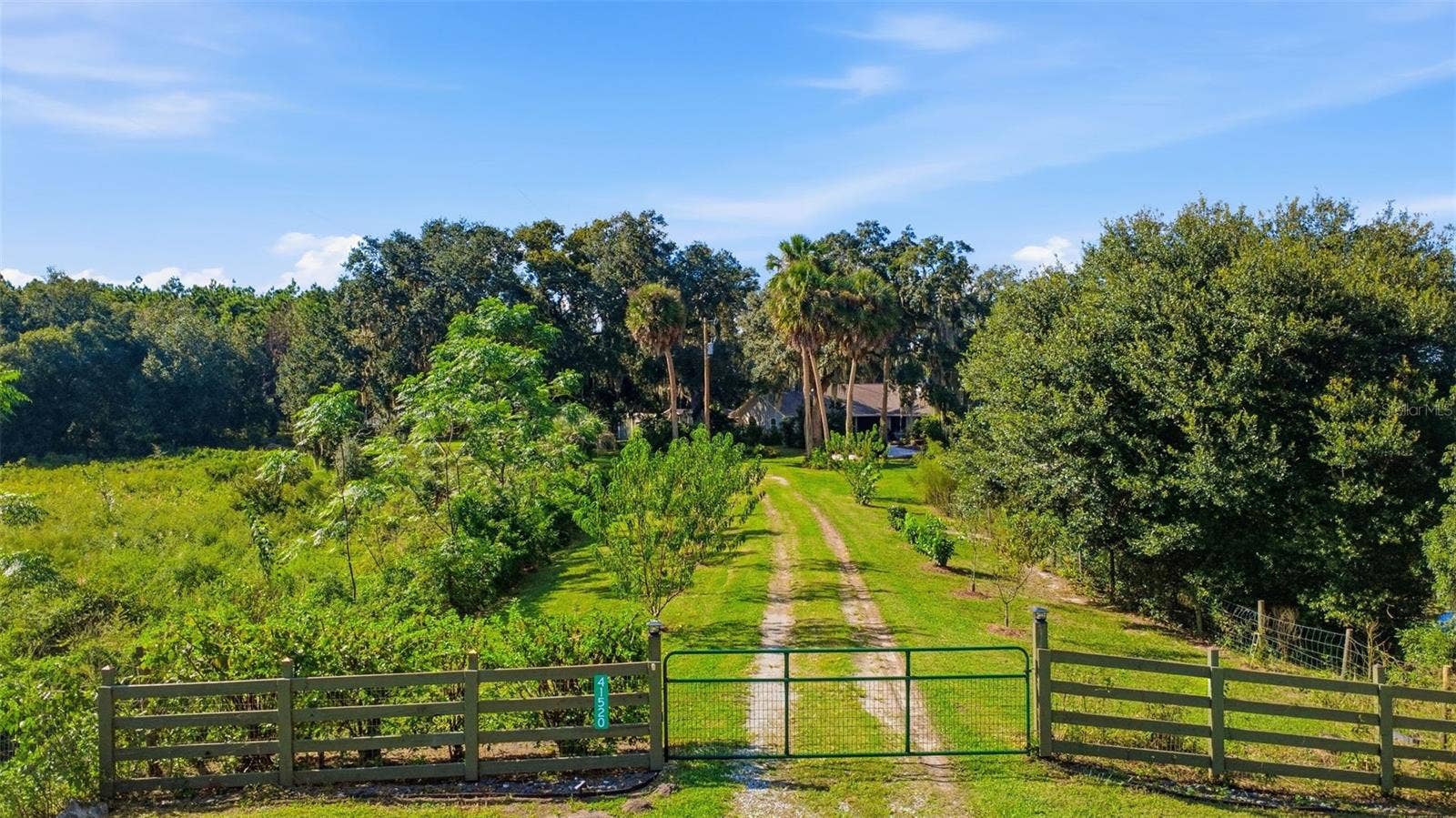41520 CHARM LAKE DRIVE, Umatilla, FL 32784