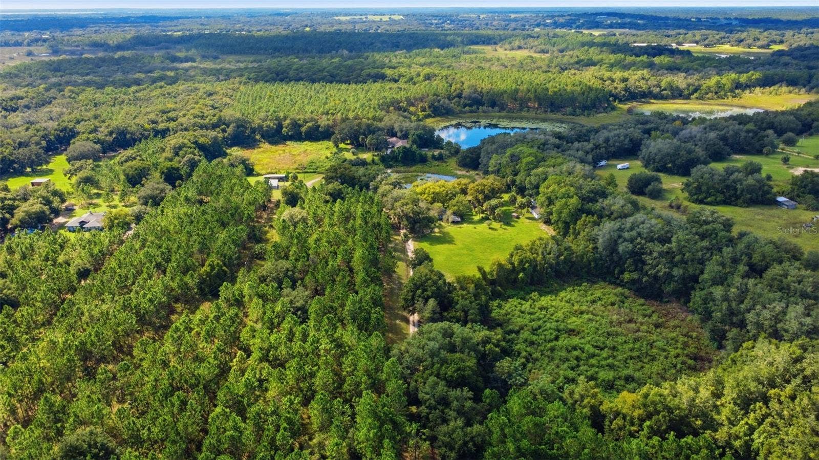 41520 CHARM LAKE DRIVE, Umatilla, FL 32784