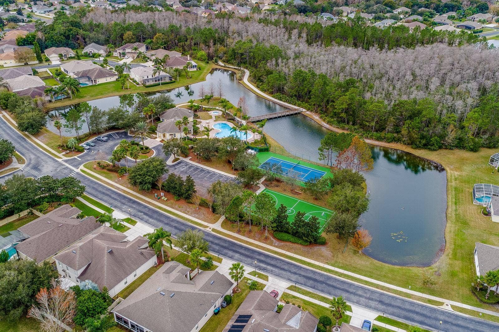 Waterfront amenities, enjoy the view.