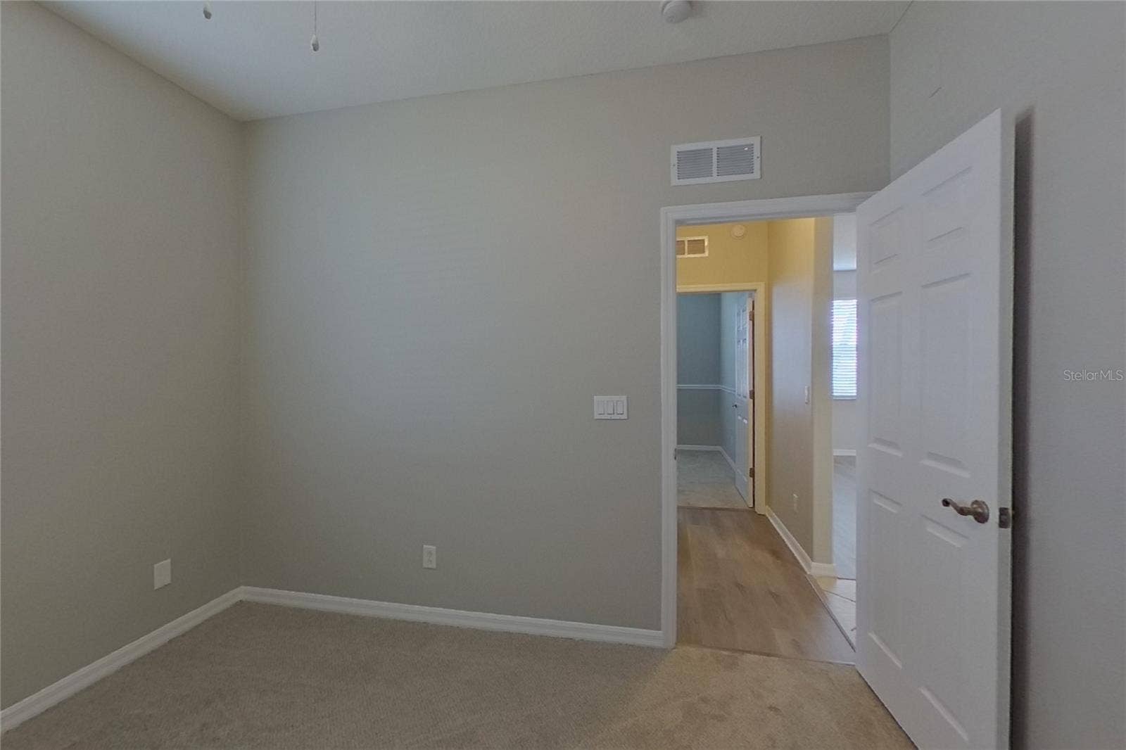 Tarpon Springs, FL 34689 Tarpon Springs, FL 34689