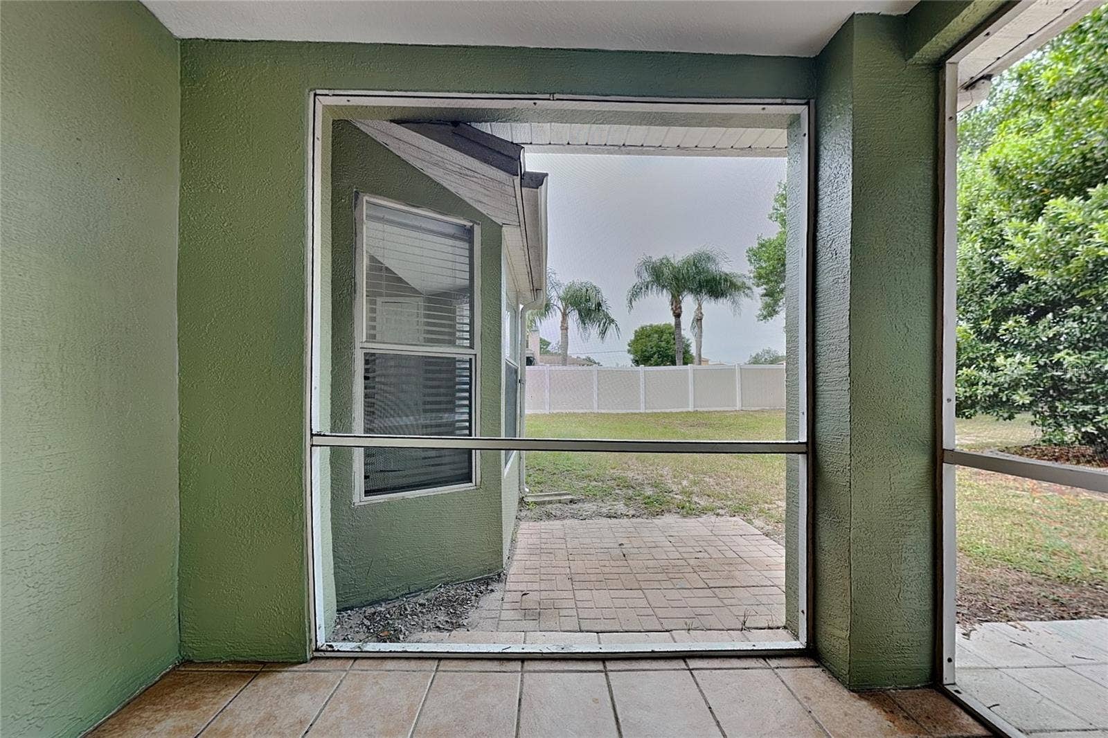 Spring Hill, FL 34608 Spring Hill, FL 34608