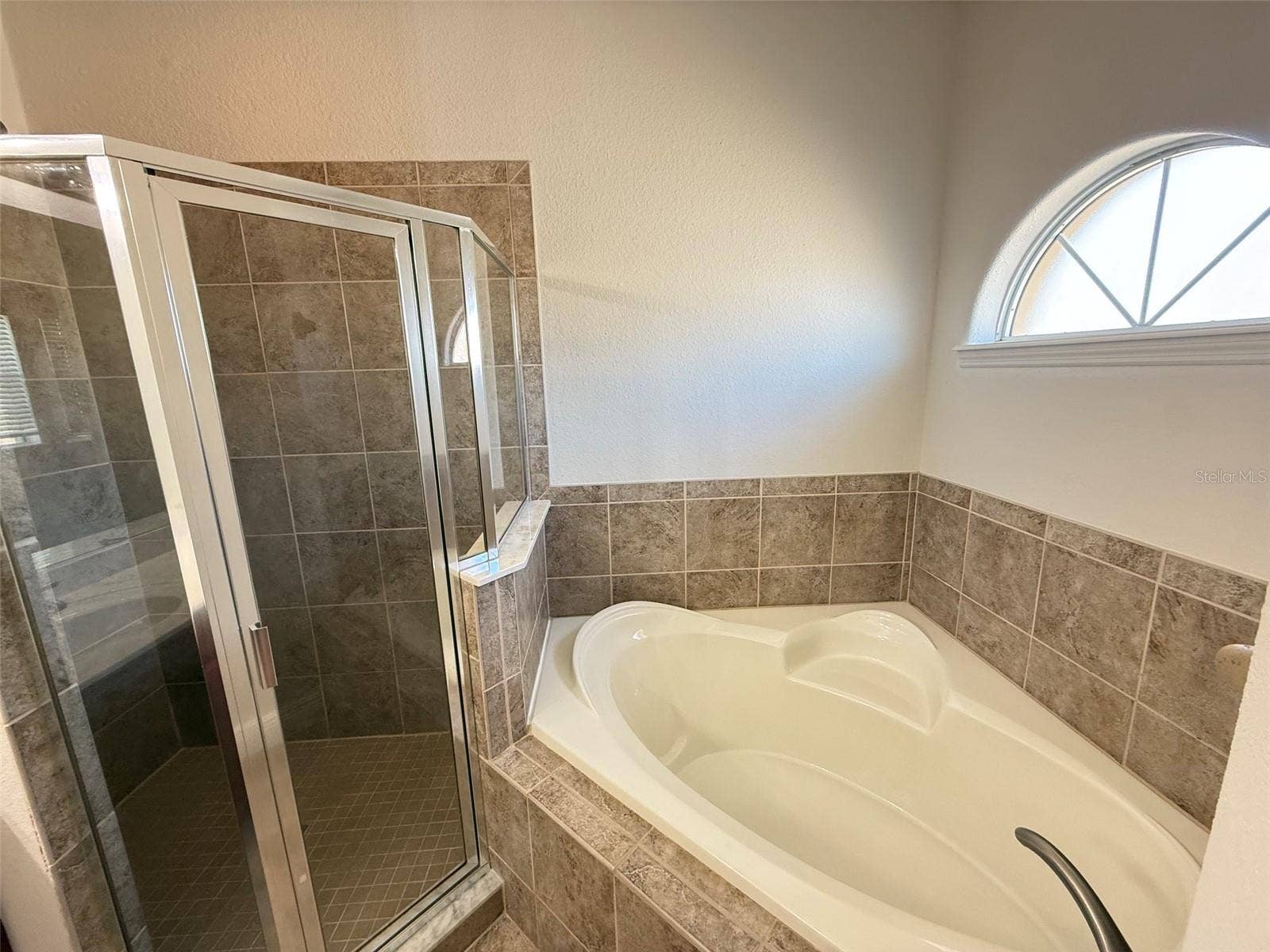 13237 FOUNTAINBLEAU DRIVE, Clermont, FL 34711